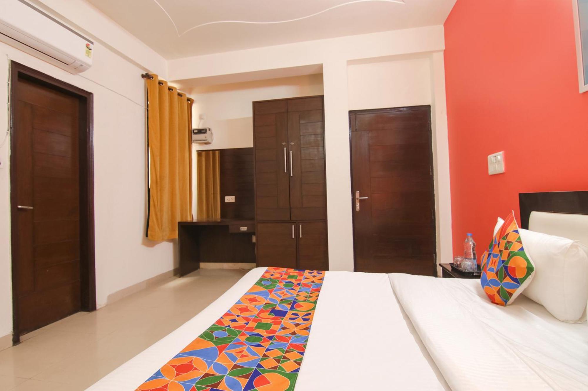 Fabhotel The Lavish Villa Badshahpur Exterior foto